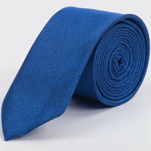 Аренда синего галстука с текстурой для мужских костюмов