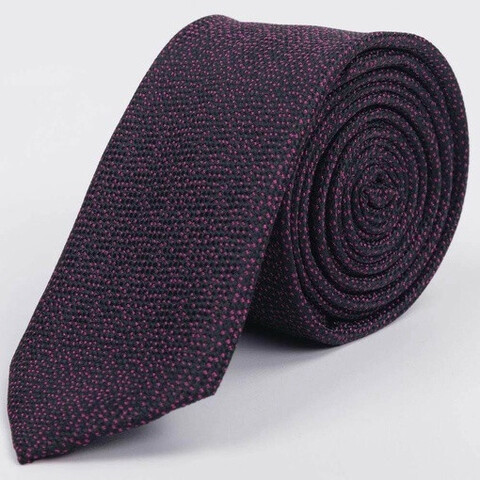 Арендовать галстук фиолетового цвета с черным точечным узором для мужского костюма