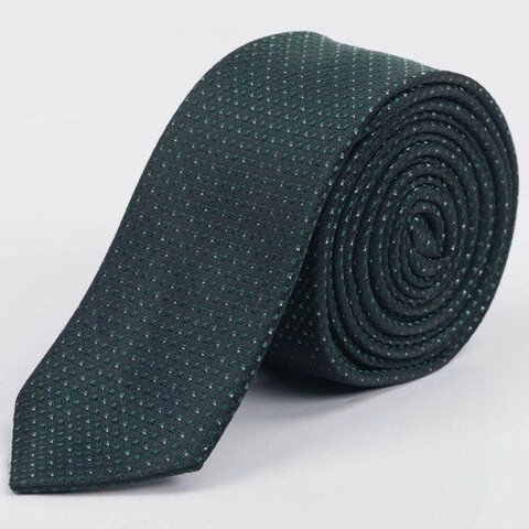 Аренда узкого галстука зеленого цвета с белым точечным узором для мужского костюма