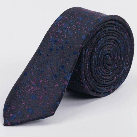 Прокат узкого галстука насыщенно-синего цвета с разноцветным узором для мужских костюмов