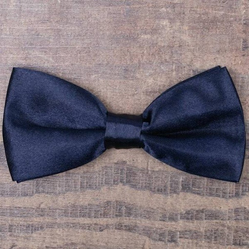 Синяя бабочка в аренду для мужских костюмов