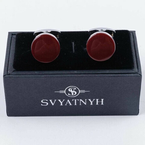 Аренда запонок с круглой крупной вставкой красного цвета для мужских костюмов